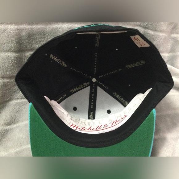 Mitchell & Ness Black and Teal San Antonio Spurs Fitted Hat - Picture 7 of 8